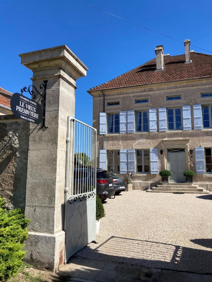 Le Vieux Presbytere Confracourt Eksteriør billede